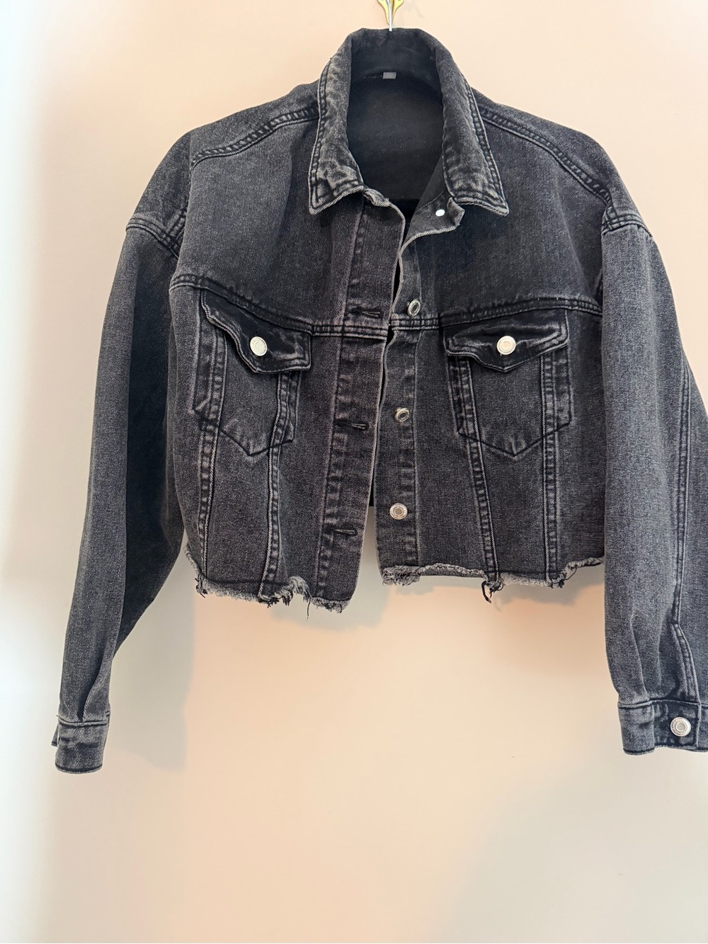 SHEIN Black Washed Cropped Denim Jacket